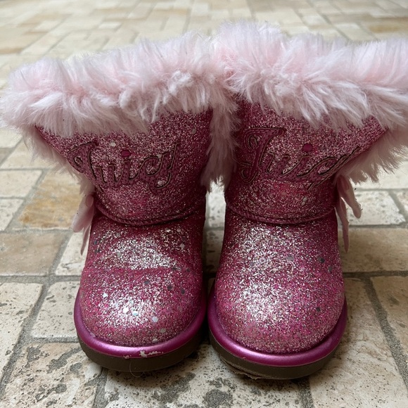 Juicy Size 6M (Baby/Toddler) Girls Pink Furry Winter Boots - Picture 1 of 7